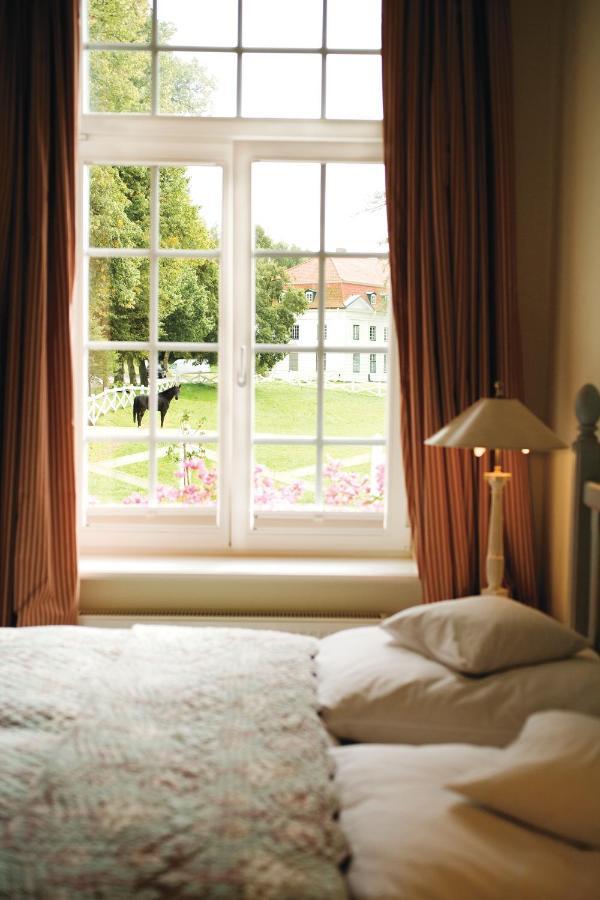 Hotel Ole Liese Panker ภายนอก รูปภาพ